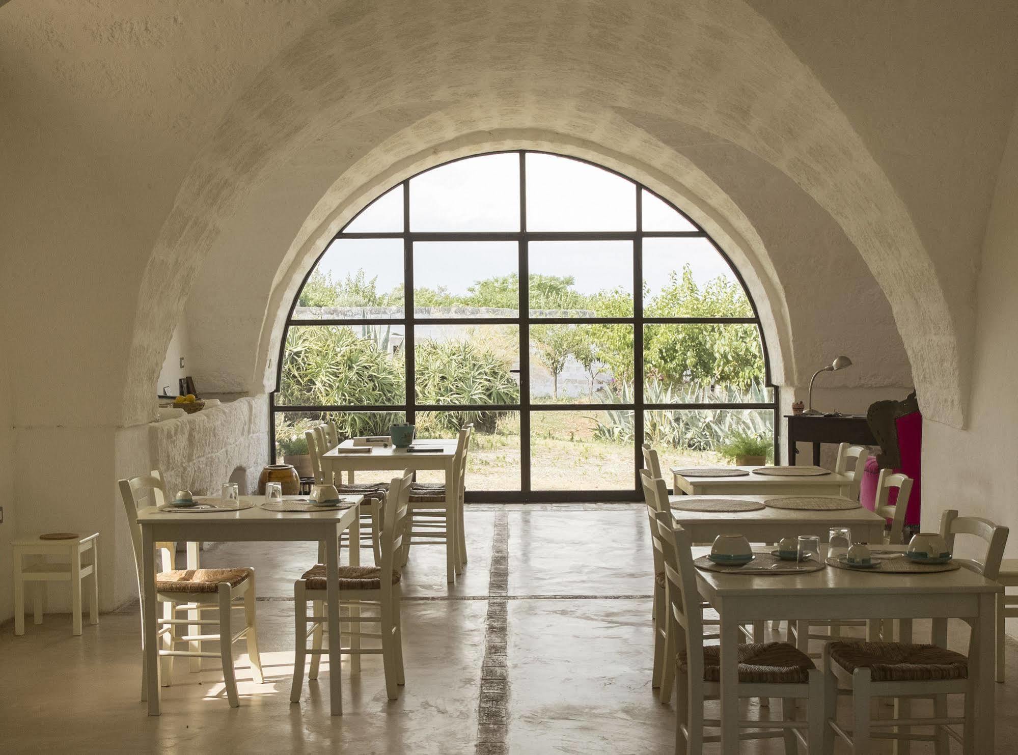Masseria Palombara Grande Ostuni Eksteriør billede
